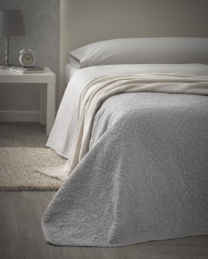 Fotografía de Interiorismo: Cama con Bouti Ainara por Eva Casado